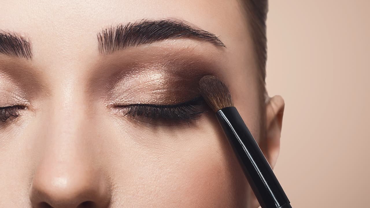 Loreal Paris BMAG Article The Best Eye Makeup For Your Eye Shape D